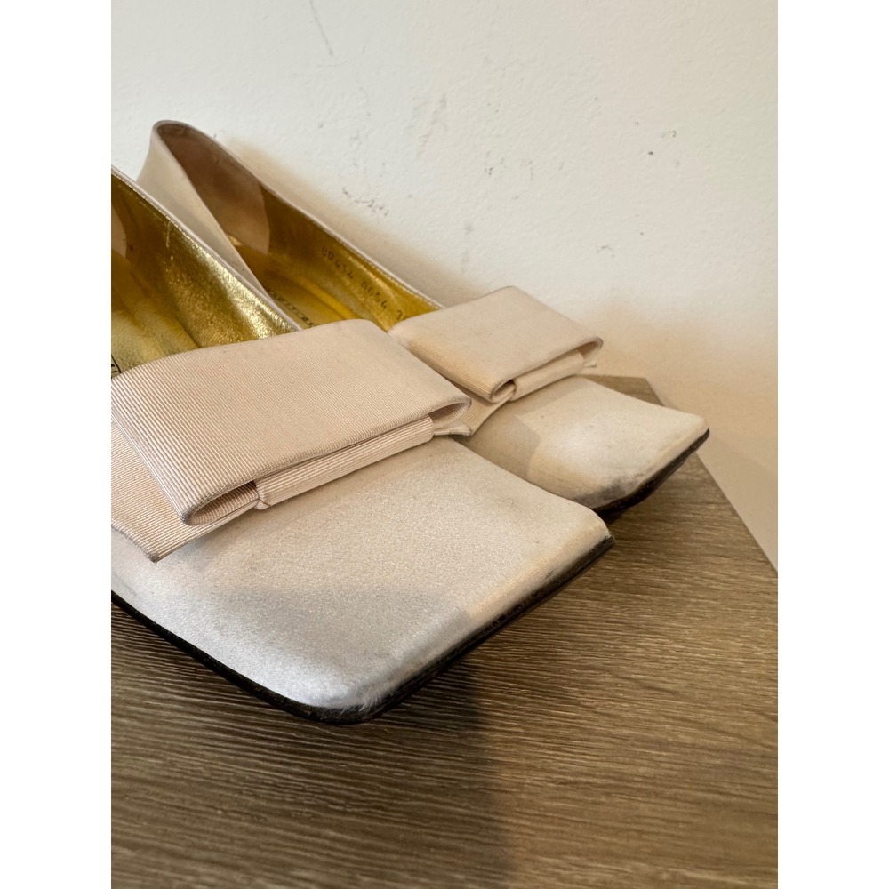 Vintage Giuseppe Zanotti Ivory Satin Square Toe Bow Block Heel Pumps Size 36.5 - Picture 4 of 16